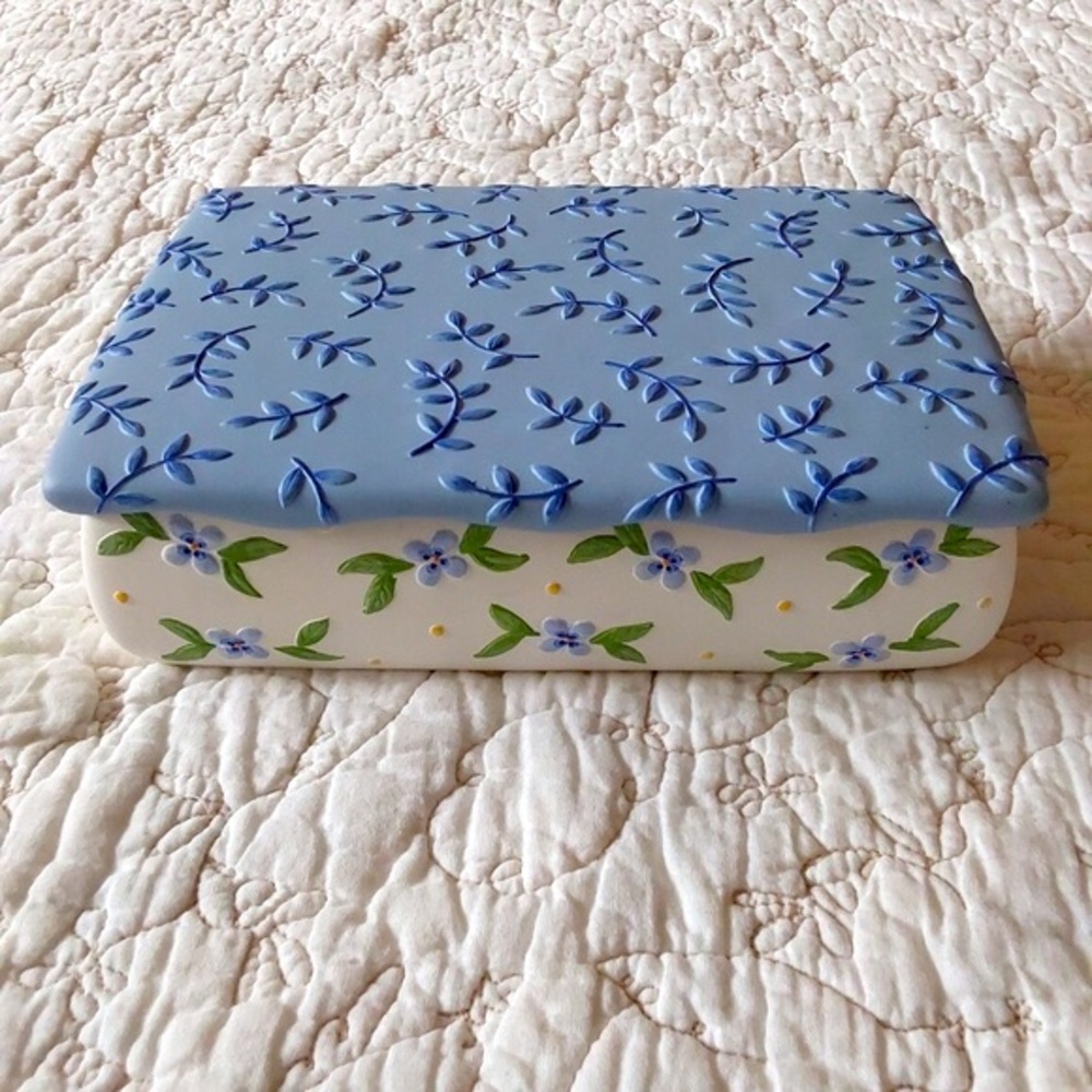 Burnes Of Boston Floral Jewelry Trinket Box